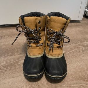 Sorrel duck boots